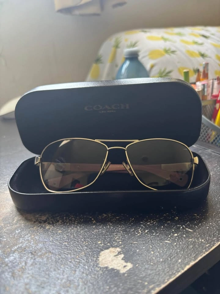 Authentic Pink Coach Sunglasses - photo 3