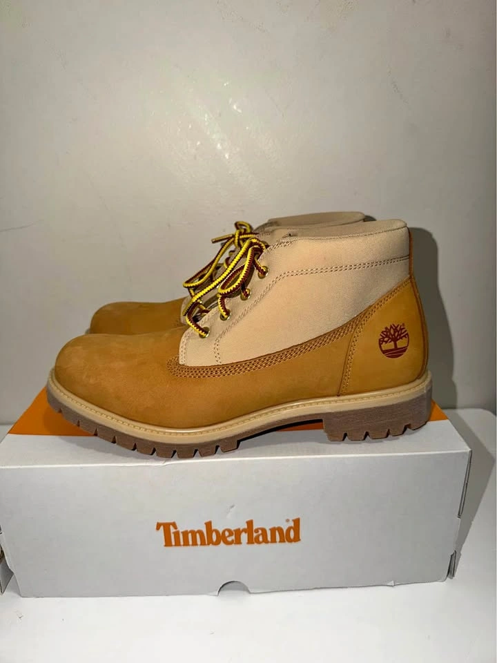 New Timberland Men Chukka Waterproof Boots Size 11 & 11.5