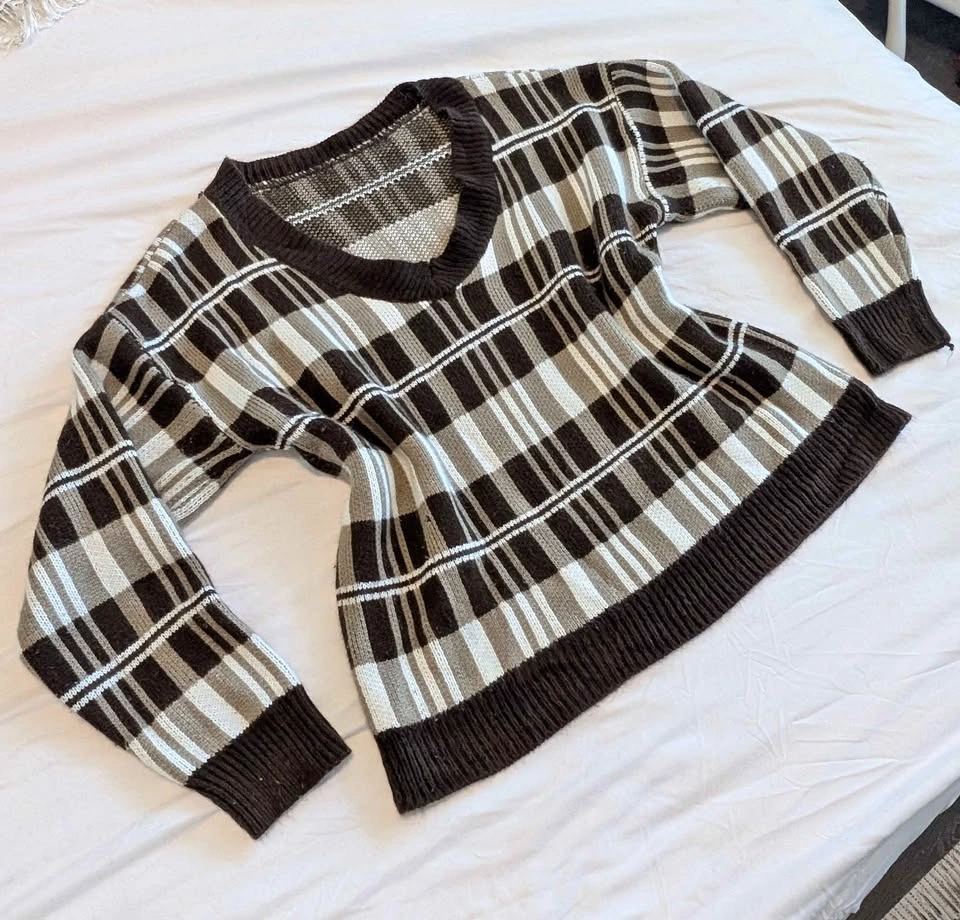 Brown & beige knit sweater