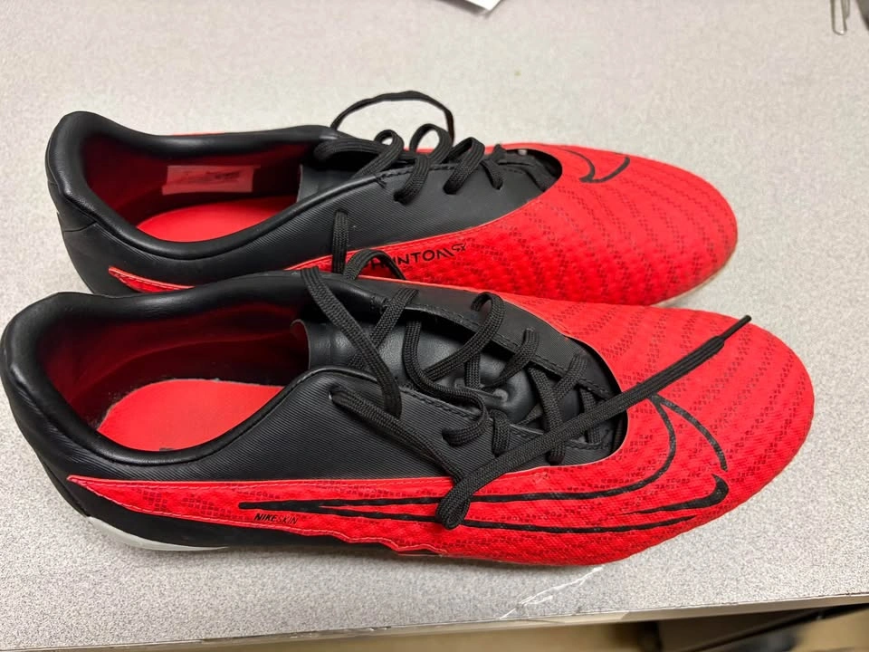Outdoor soccer cleats - photo 3
