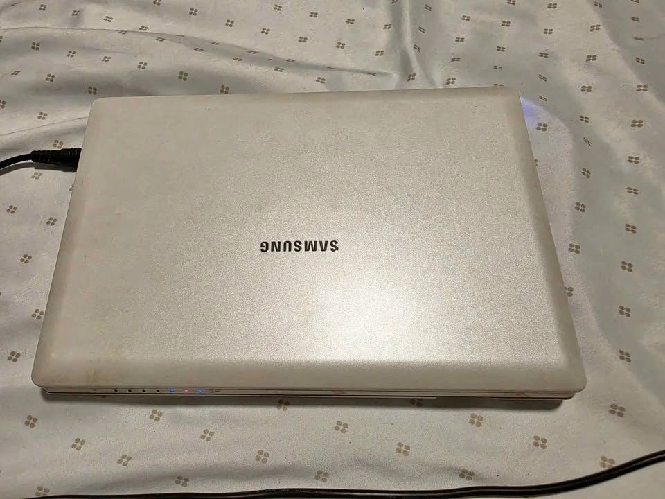 Nostalgic Samsung NC10 Laptop