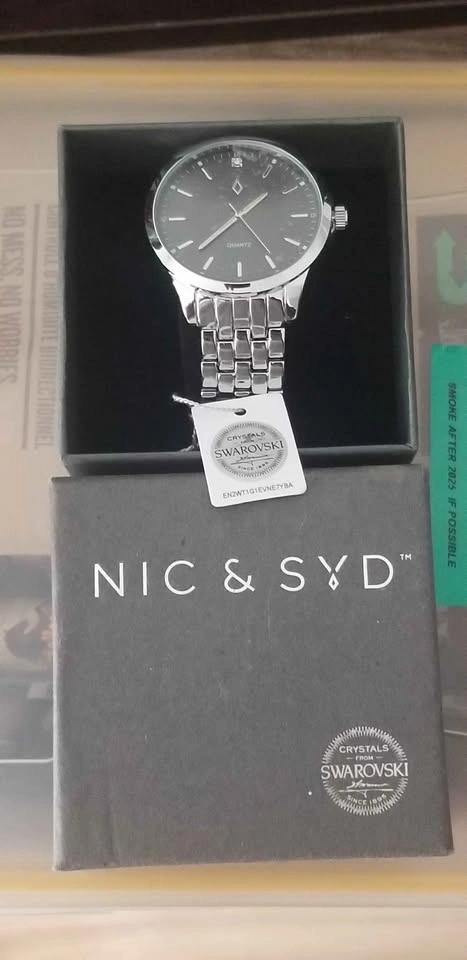New Nic and syd swarovski crystal quartz silver tone 45mm watch - photo 2