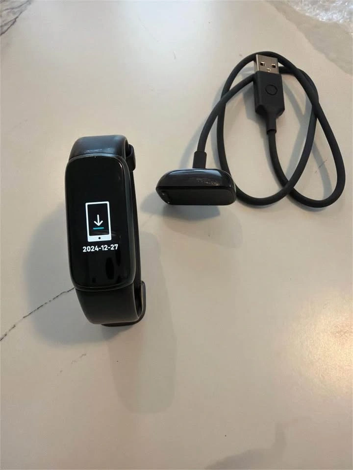 Fitbit Luxe Black - photo 3