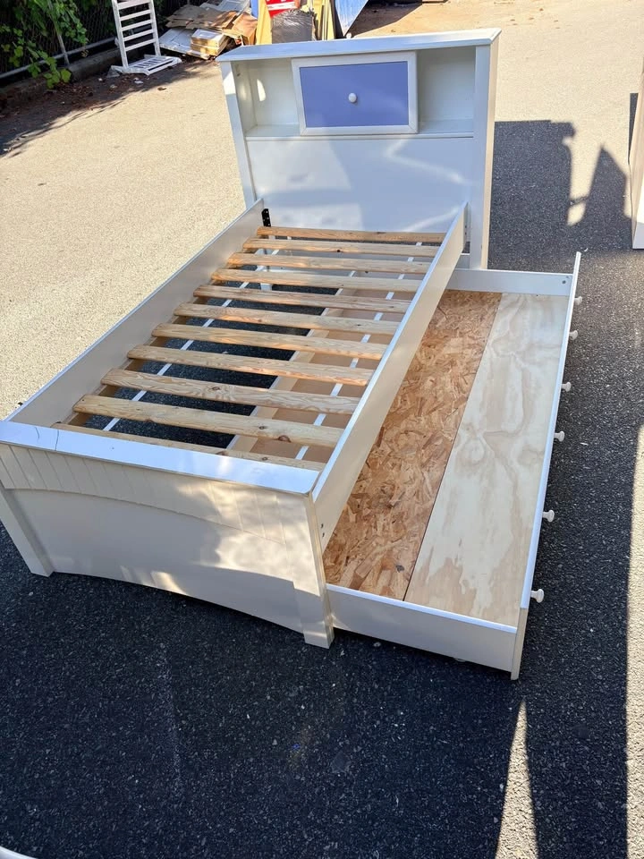 Single/ twin storage bed frame - photo 2