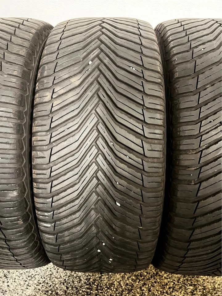 Michelin CrossClimate 2 – Set of 4 All-Weather Tires – 235/50R18 - photo 4