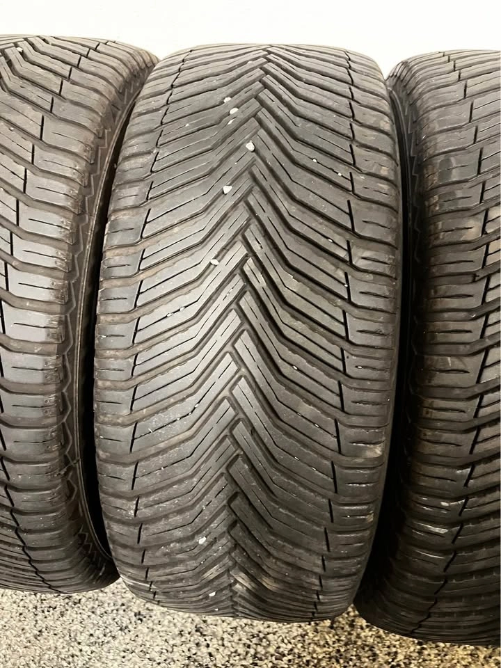 Michelin CrossClimate 2 – Set of 4 All-Weather Tires – 235/50R18 - photo 5