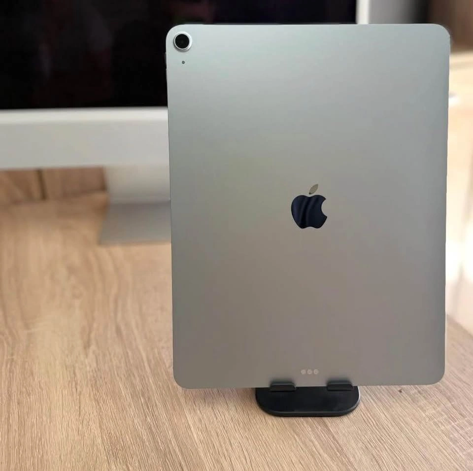iPad Air 13inch M3 128gb like new - photo 3