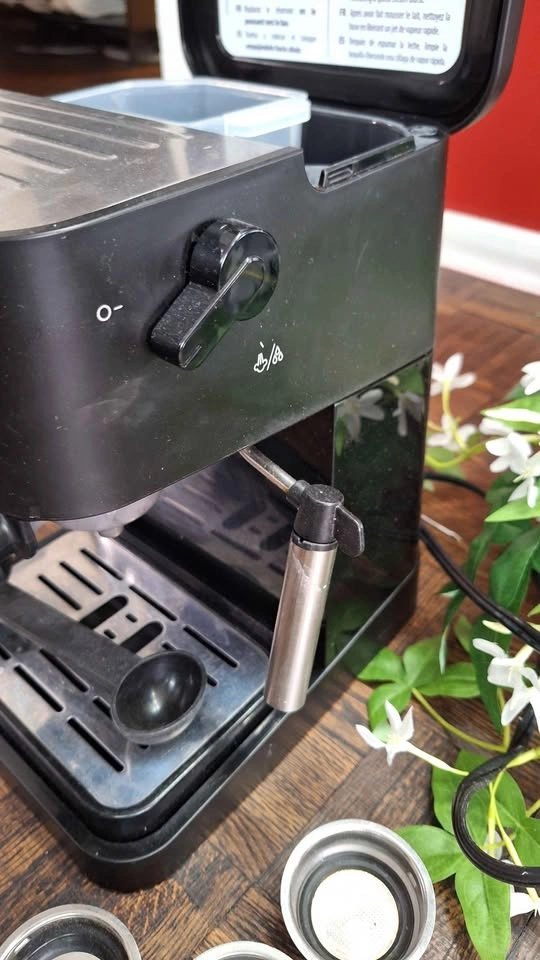 De'Longhi Stilosa Espresso Machine - photo 3