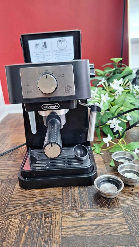 De'Longhi Stilosa Espresso Machine - photo 4