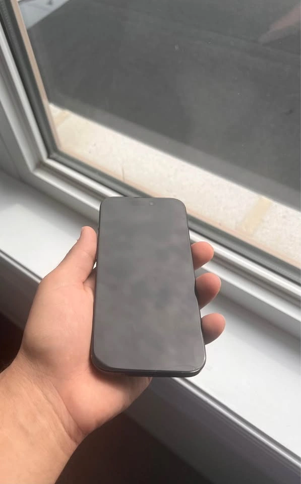iPhone 15 pro - 128gb - photo 5