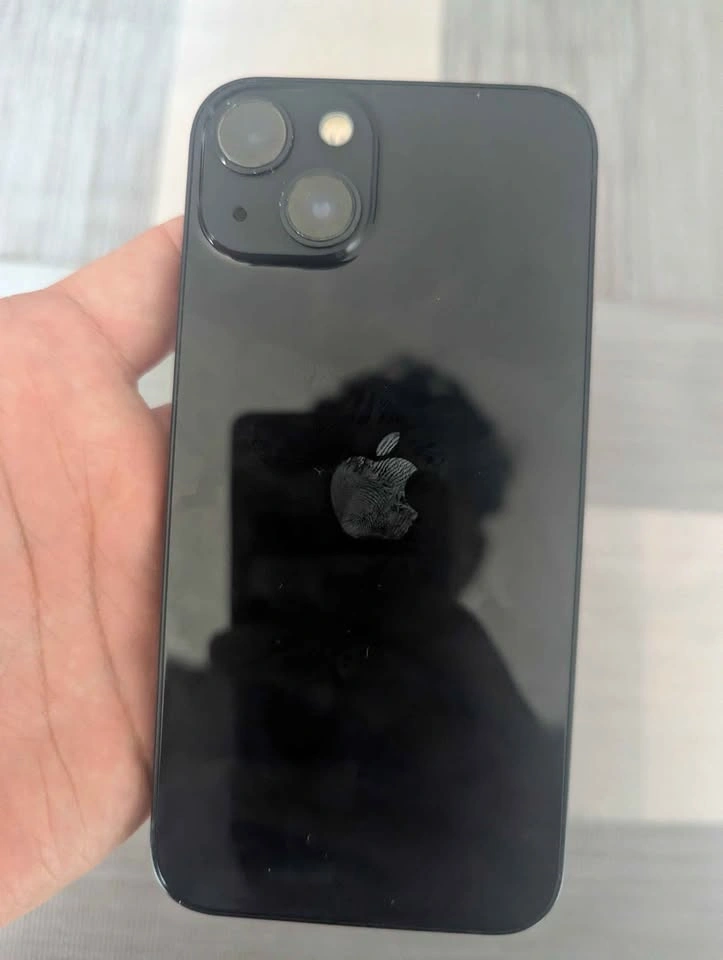 iPhone 13 - 128 GB - 100% Battery Health - photo 3