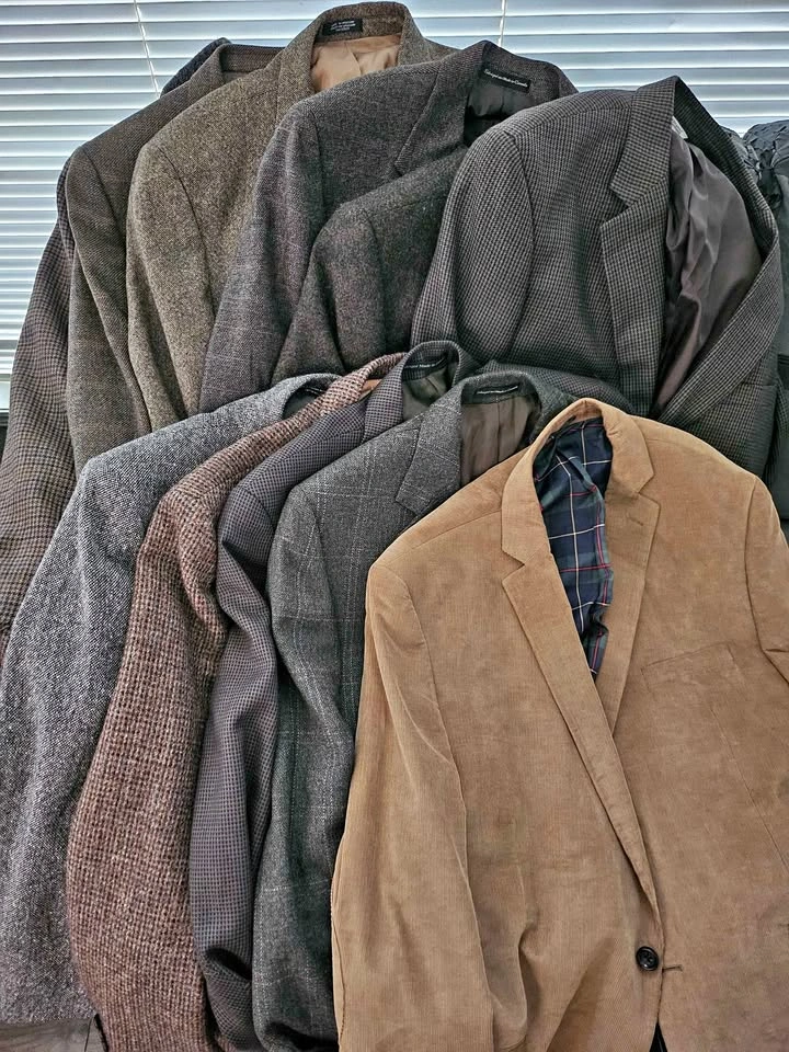 All included 12 Men's Blazer Jackets and two flat caps