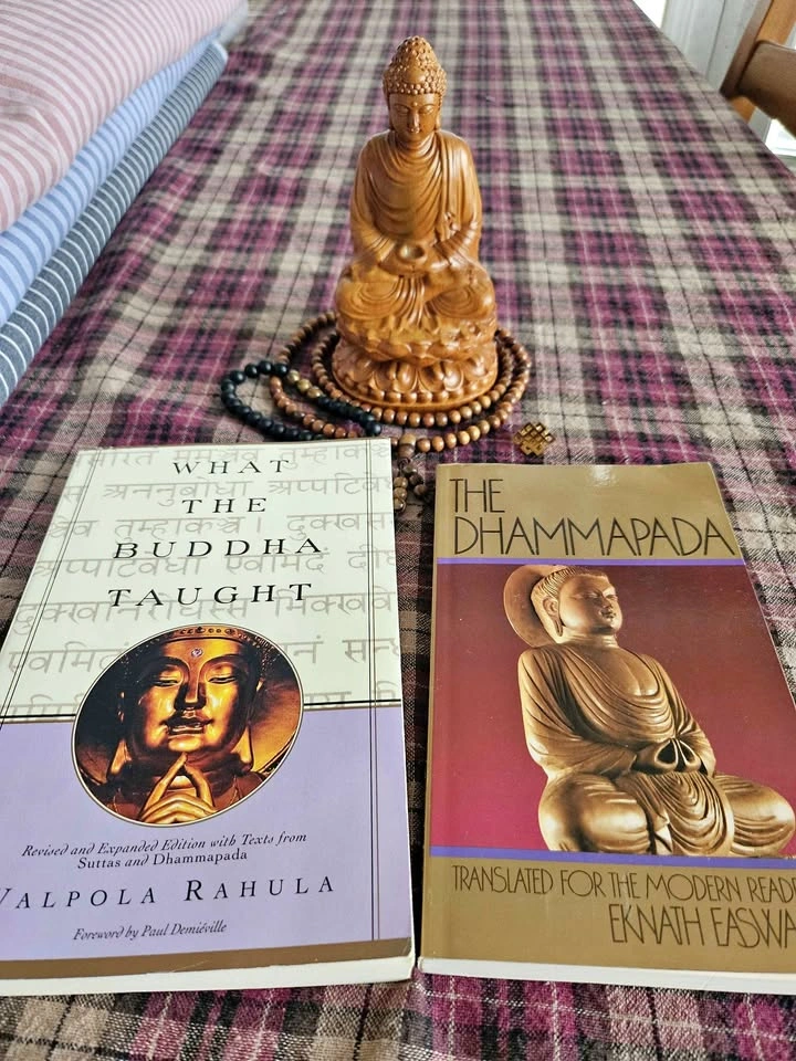 Buddha books and items