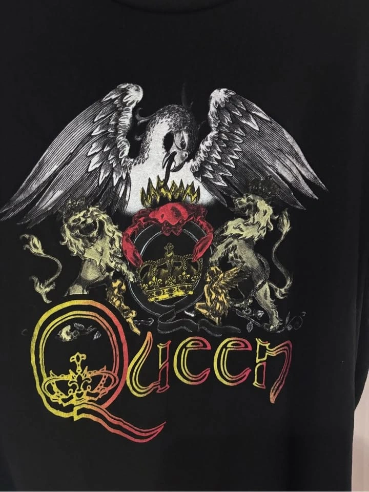 Queen Official Merch 2021 Crest Logo Band T-Shirt Black Men’s Me - photo 5