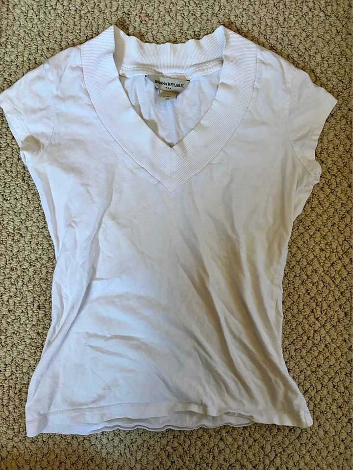 Banana Republic White V-Neck Ribbed Trim Tank Top XS