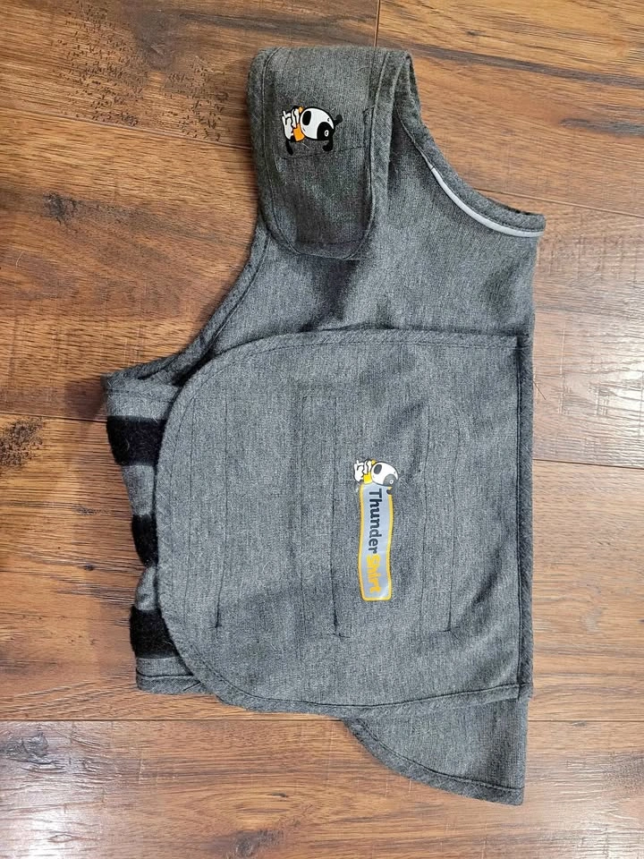 ThunderShirt Dog Anxiety Vest Medium