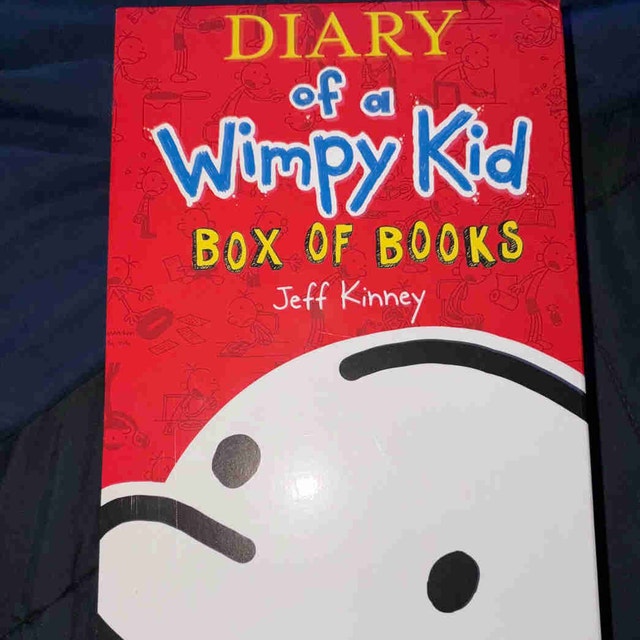 Diary of a Wimpy Kid pack of 4 (loose not in order books)