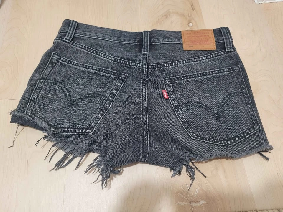 Levi's 501 Original Shorts W24 fits 24/25 - photo 2