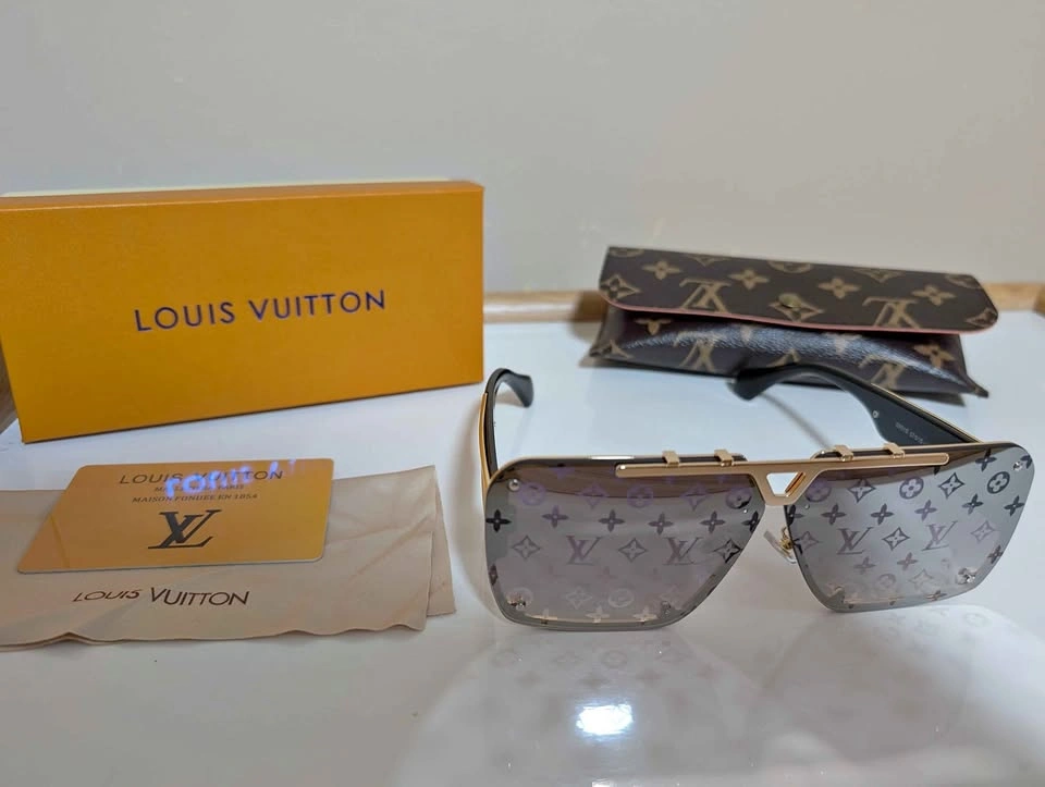 LV Premium Quality Sunglasses Available Limited Stock