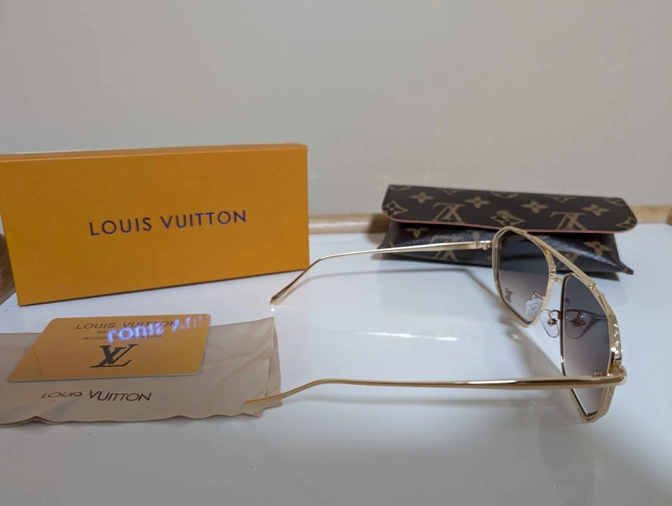LV Premium Quality Sunglasses Available Limited Stock - photo 2