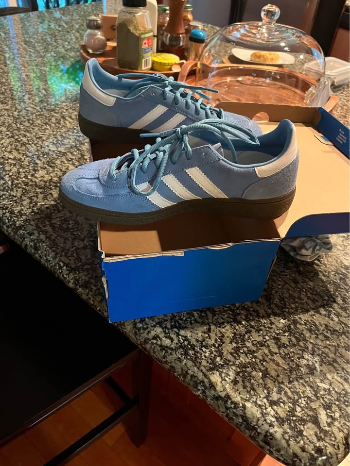 Adidas size 38.5 or size 7.5 womens - photo 2