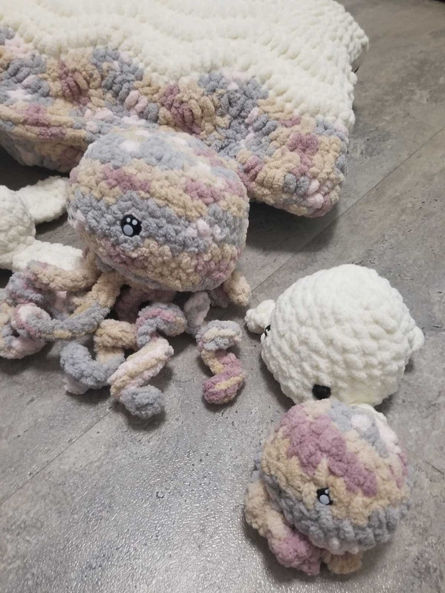 crochet pillow & plush set - photo 3