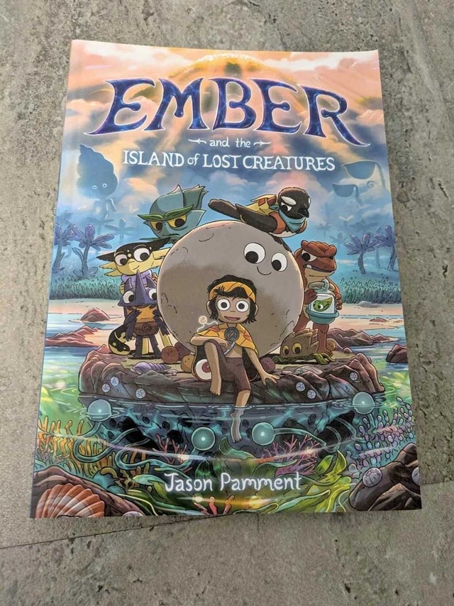 Graphic Novel Ember & The Island Of Lost Creatures