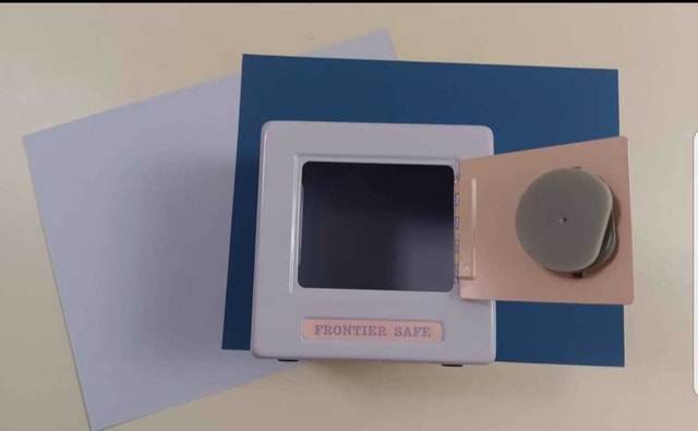Cute Purple Small Cube Safe - photo 3