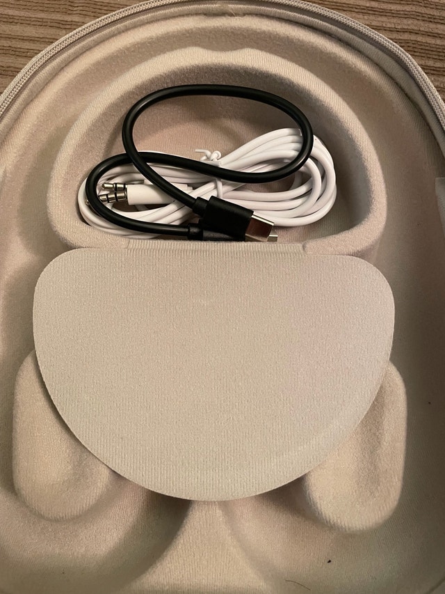 Sony WH-1000XM5 Noise Canceling Headphones - photo 4