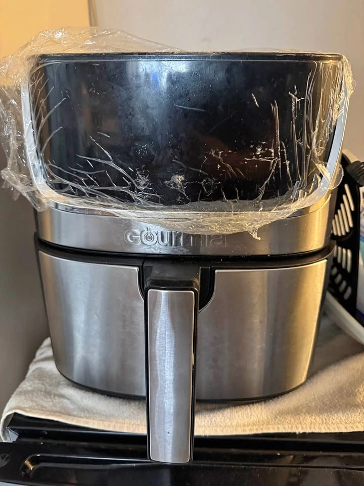 Gourmia 7 Quart Digital Air Fryer with 12 One Touch Presets