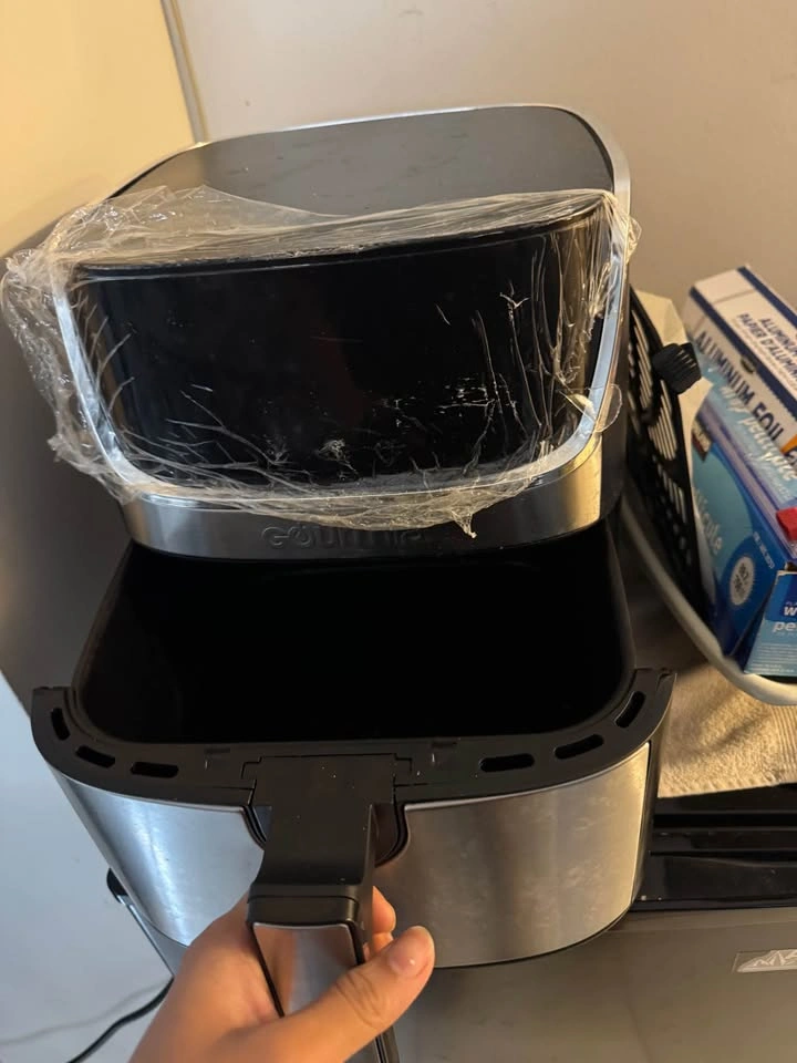 Gourmia 7 Quart Digital Air Fryer with 12 One Touch Presets - photo 2