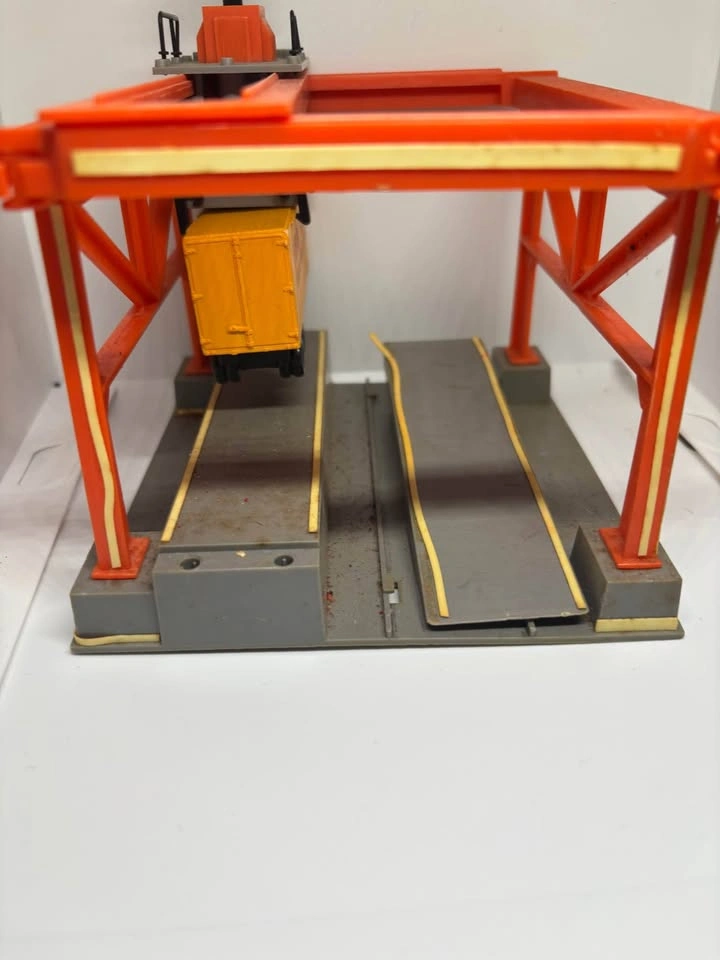 Lionel 6-2314 Gantry Crane - photo 2