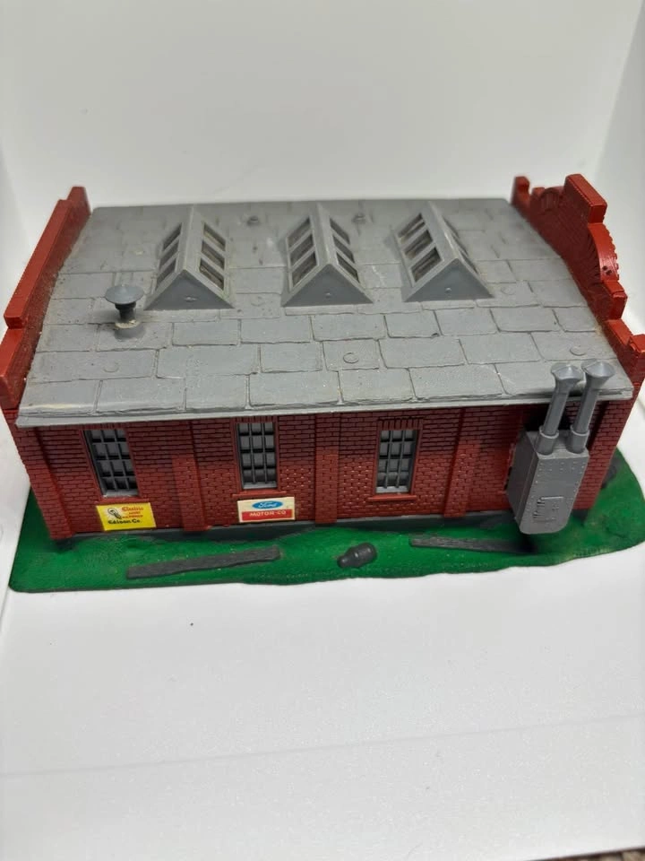 Vintage Standart-Electric Model Factory Building - photo 2