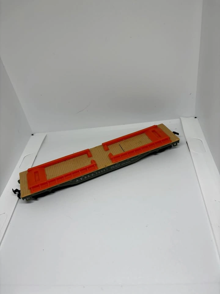 Vintage HO Scale Santa Fe Flatcar with Union Pacific Trailers - photo 3