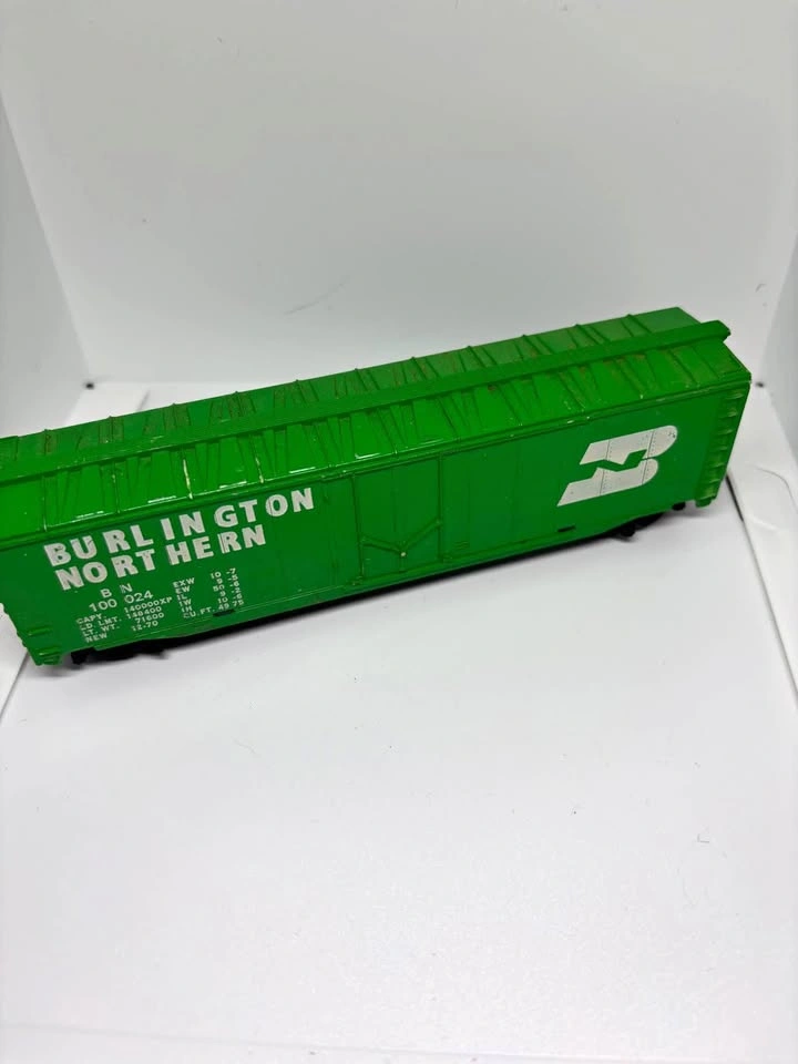 Burlington Northern HO Scale Boxcar