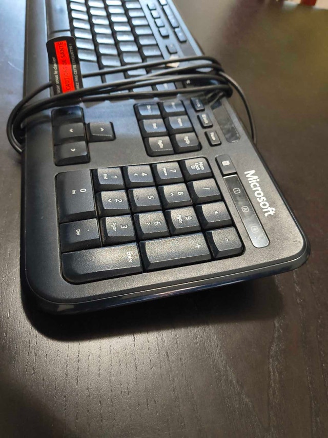 keyboard wired - photo 2