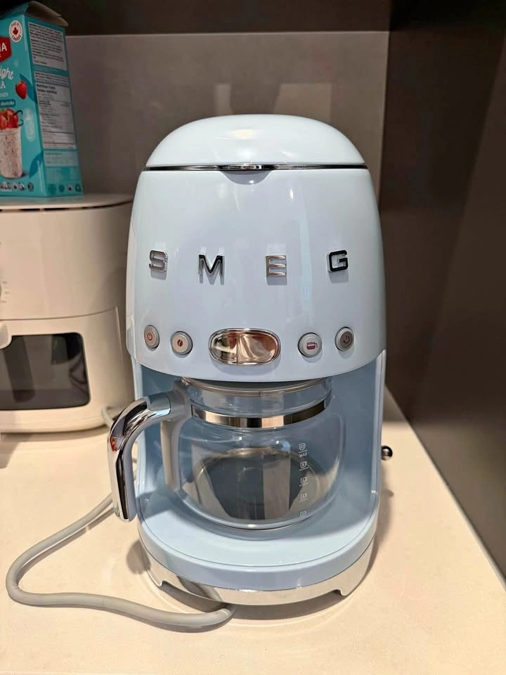 Smeg Drip Filter Coffee Machine