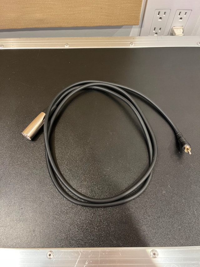 XLR Male To RCA Male 5 Foot Cable