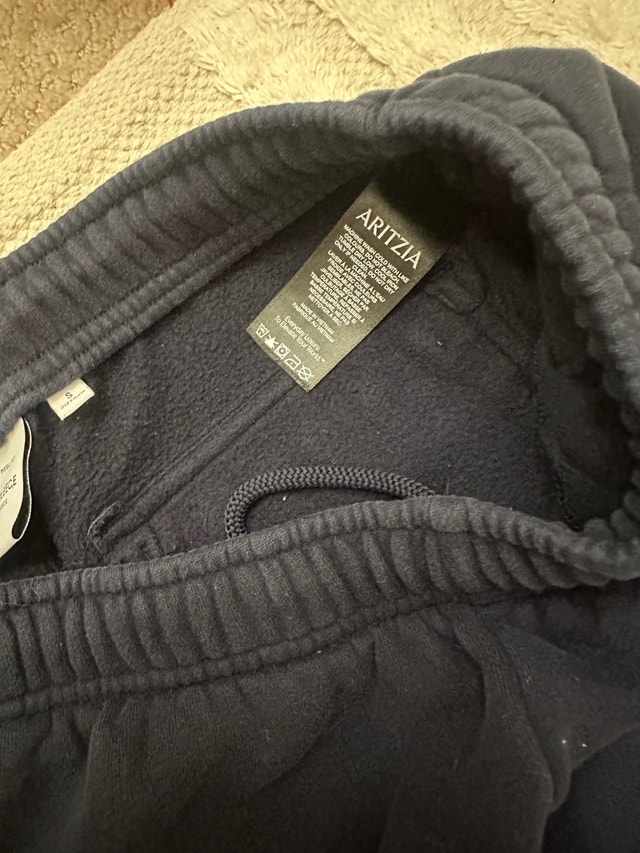 Aritzia Sweatfleece Cargo Sweats - photo 5