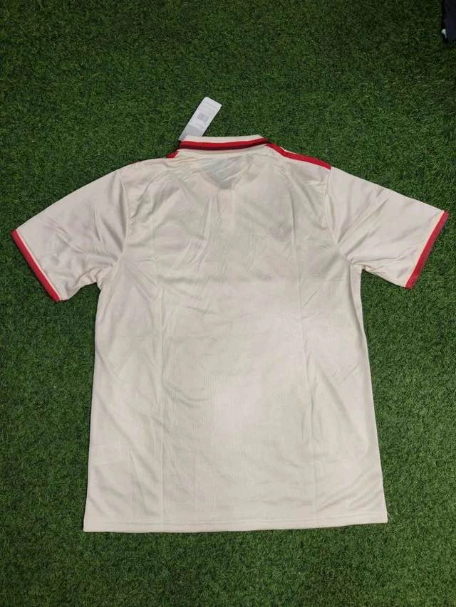 Bayern Munich Adidas Home Jersey 2025/26 – White – Size L – New - photo 3