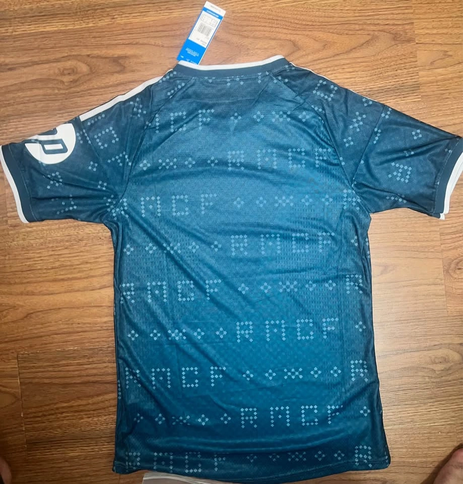 Brand New Real Madrid Authentic 2026/2027 Third Jersey. Size M - photo 2