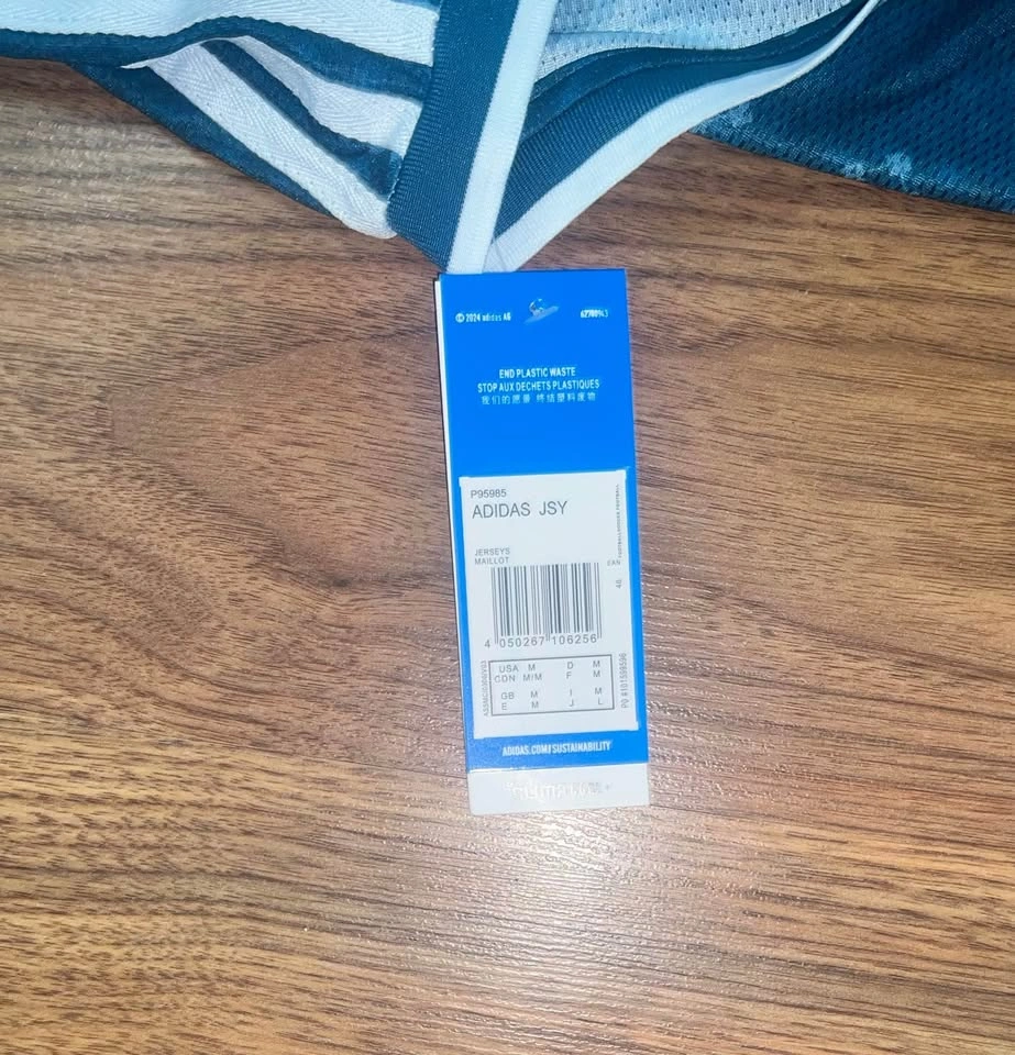 Brand New Real Madrid Authentic 2026/2027 Third Jersey. Size M - photo 4
