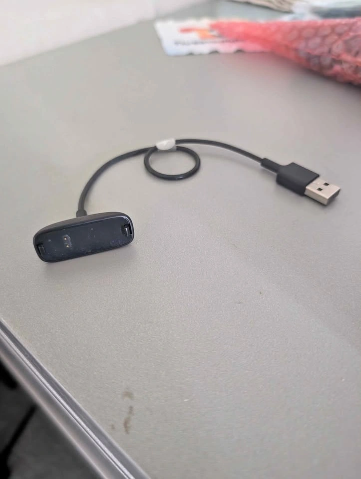 Fitbit Inspire charger