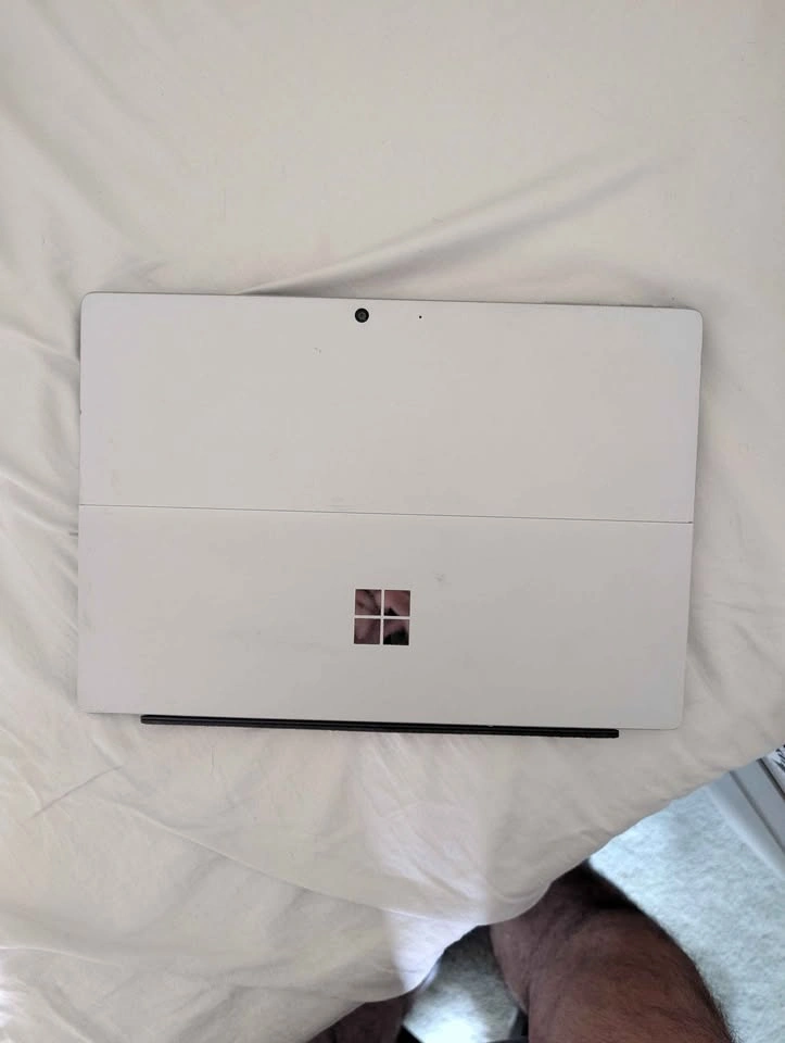 Microsoft Surface Pro 7 (Intel i5, 8GB RAM) - photo 2
