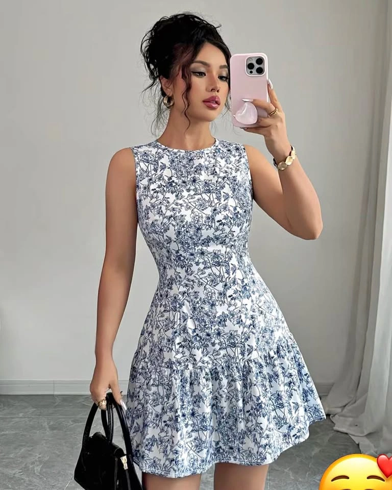 New Blue and White Floral Sleeveless Mini Dress size small