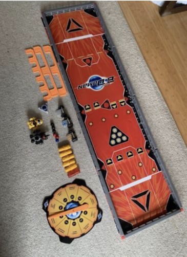 HASBRO BATTLE B-DAMAN 10 GAMES TOURNAMENT SET 4FT 2005 - photo 5