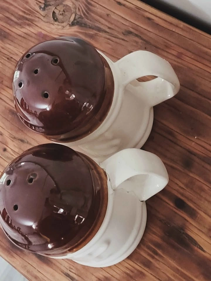 Vintage Brown Drip Glaze Ceramic Salt and Pepper Shakers - photo 3