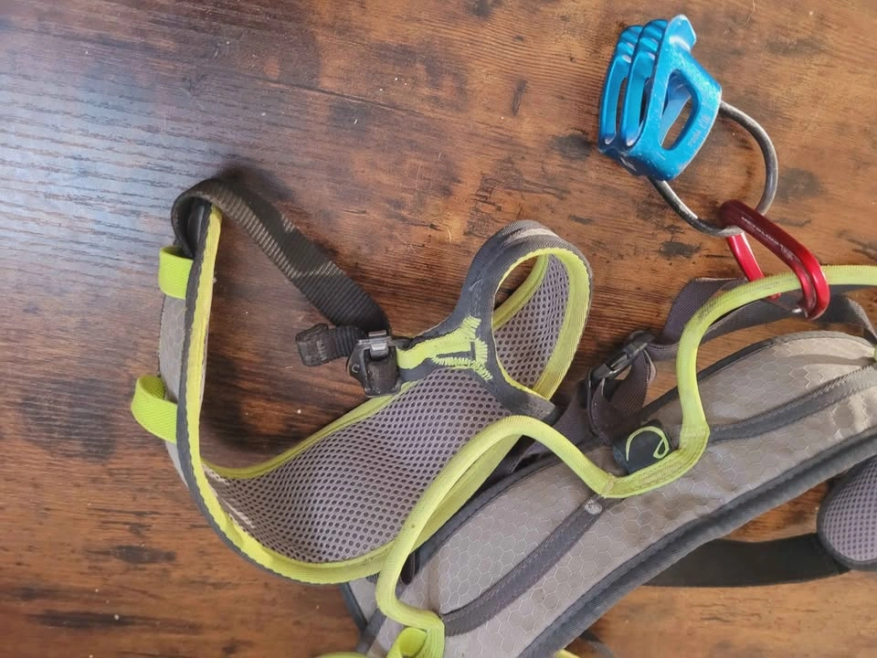 Climbing Gear Set: Edelrid Harness, Black Diamond ATC & Carabine - photo 5