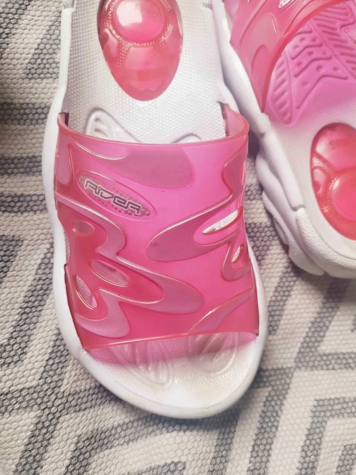 💗Rider Grendene Pink Jelly Slide Sandals Size 8🌊🩴