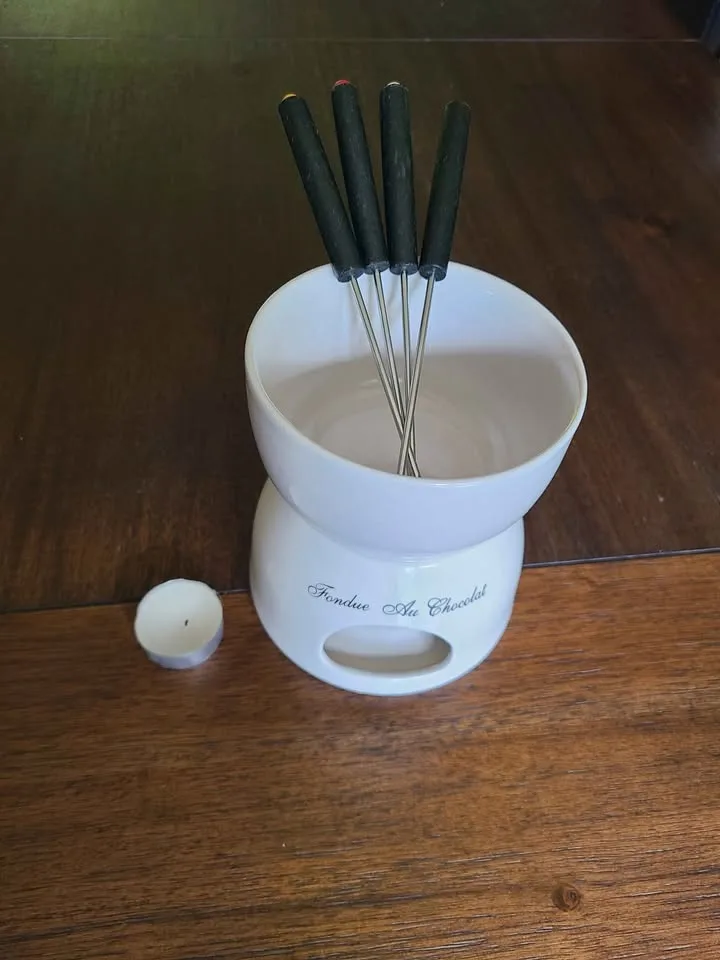 Vintage Chocolate Fondue set image indicator(2)